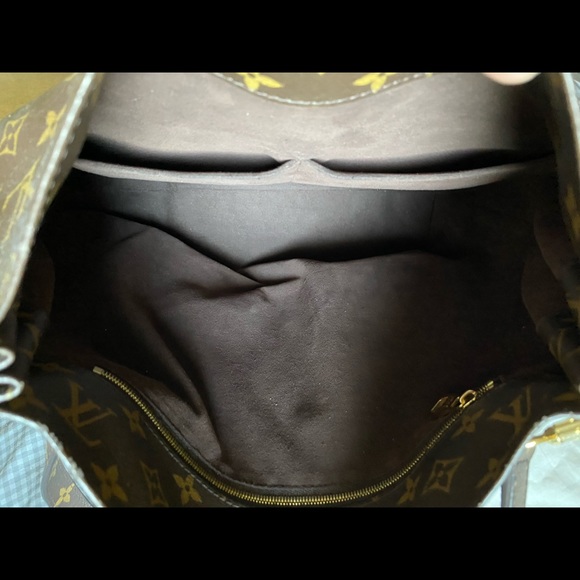 Louis Vuitton Monogram Metis Hobo Bag - Picture 4 of 16